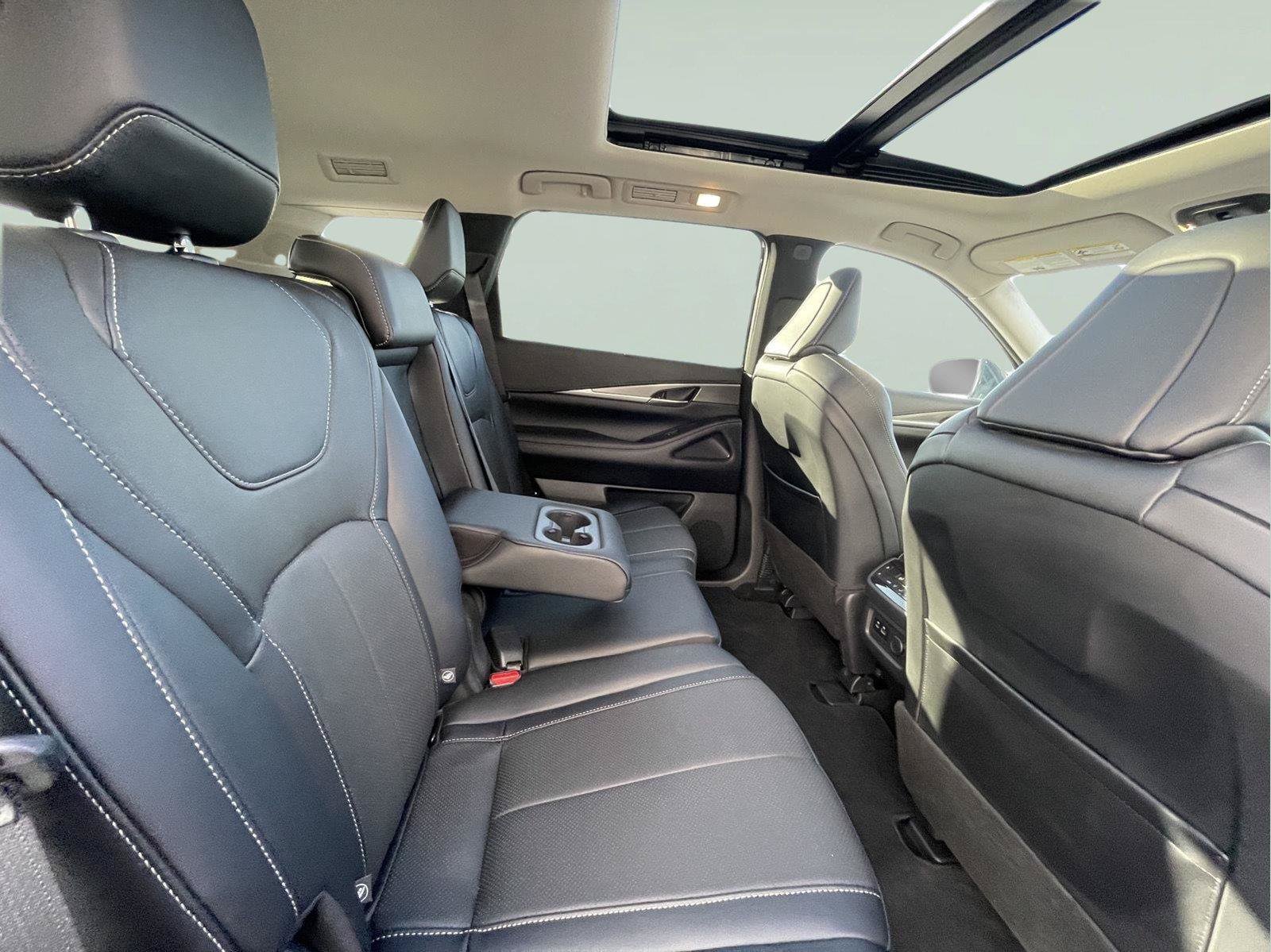 Used 2023 INFINITI QX60 Luxe w/ Cargo Package AWD/4WD image 24