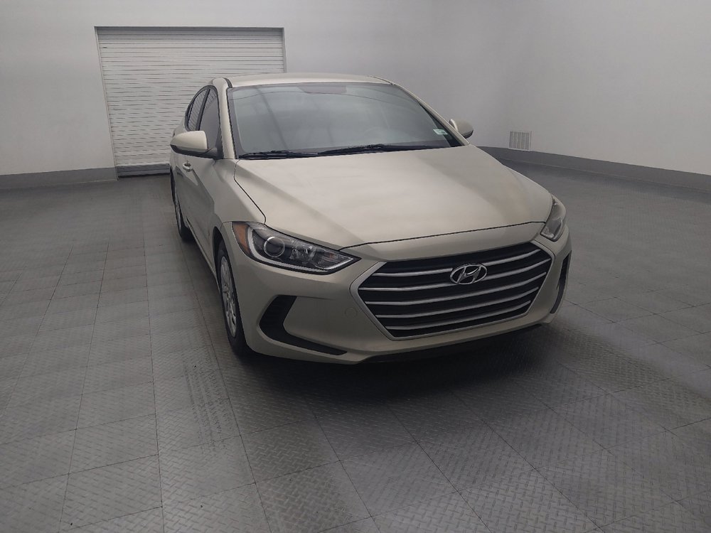 Used 2017 Hyundai Elantra SE image 14