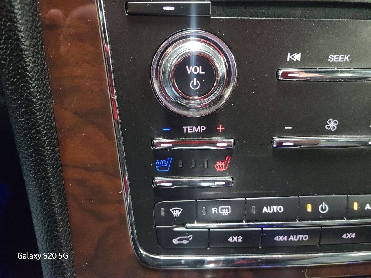 Used 2017 Lincoln Navigator Select image 44