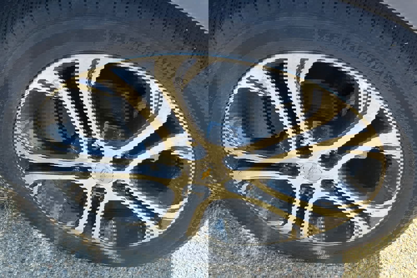 Used 2017 Chevrolet Bolt Premier w/ Driver Confidence II Package image 22