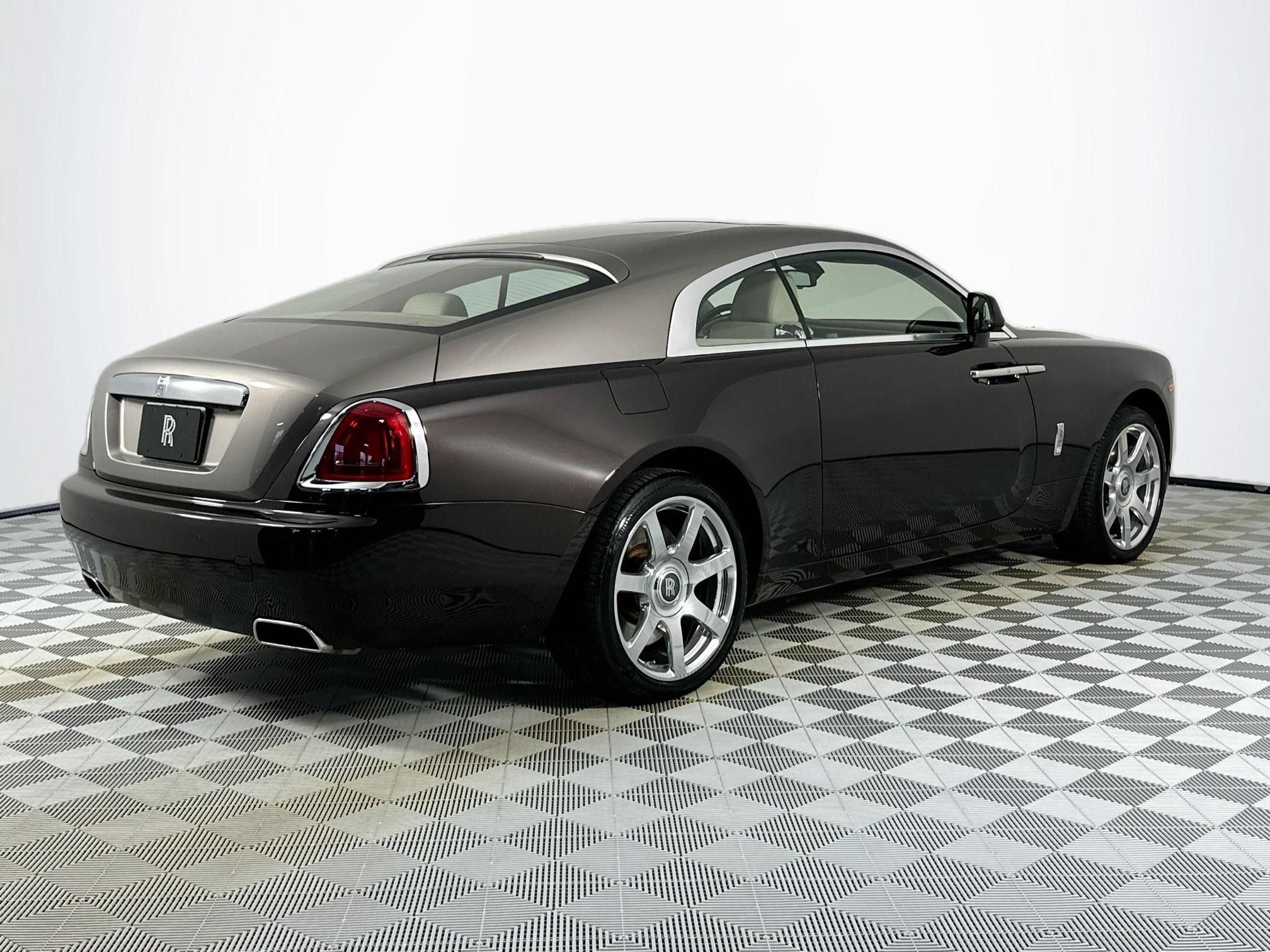 Certified 2015 Rolls-Royce Wraith RWD image 8