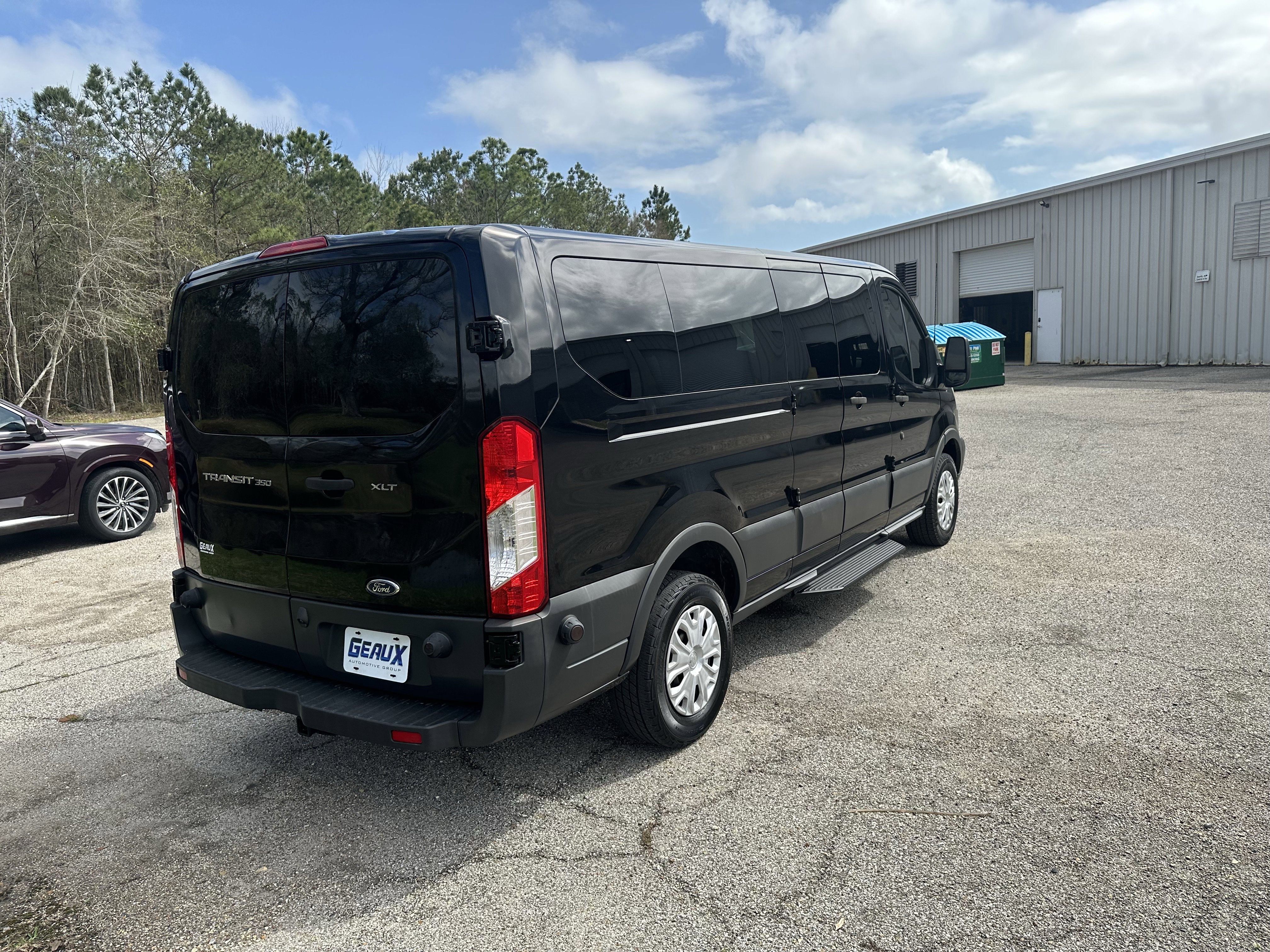 Used 2017 Ford Transit 350 XLT image 7