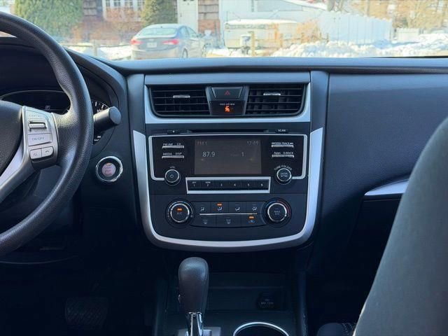 Used 2016 Nissan Altima 2.5 S w/ Power Driver Seat Package image 17