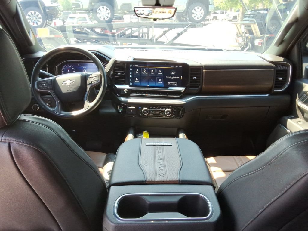Certified 2025 Chevrolet Silverado 3500 High Country w/ High Country Premium Package AWD/4WD image 19