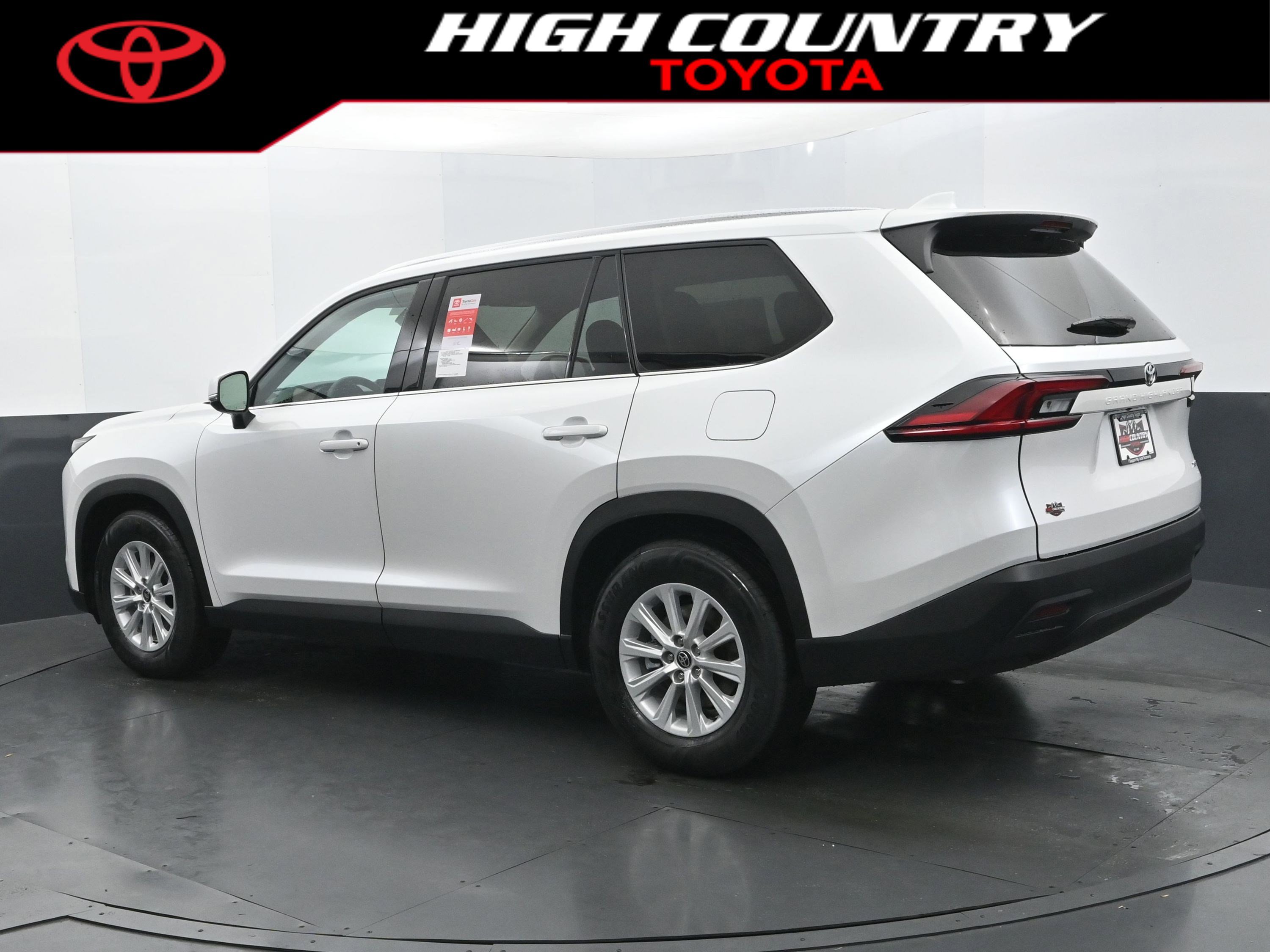 New 2026 Toyota Grand Highlander XLE image 3