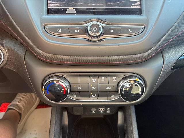 Used 2023 Chevrolet TrailBlazer RS FWD image 16