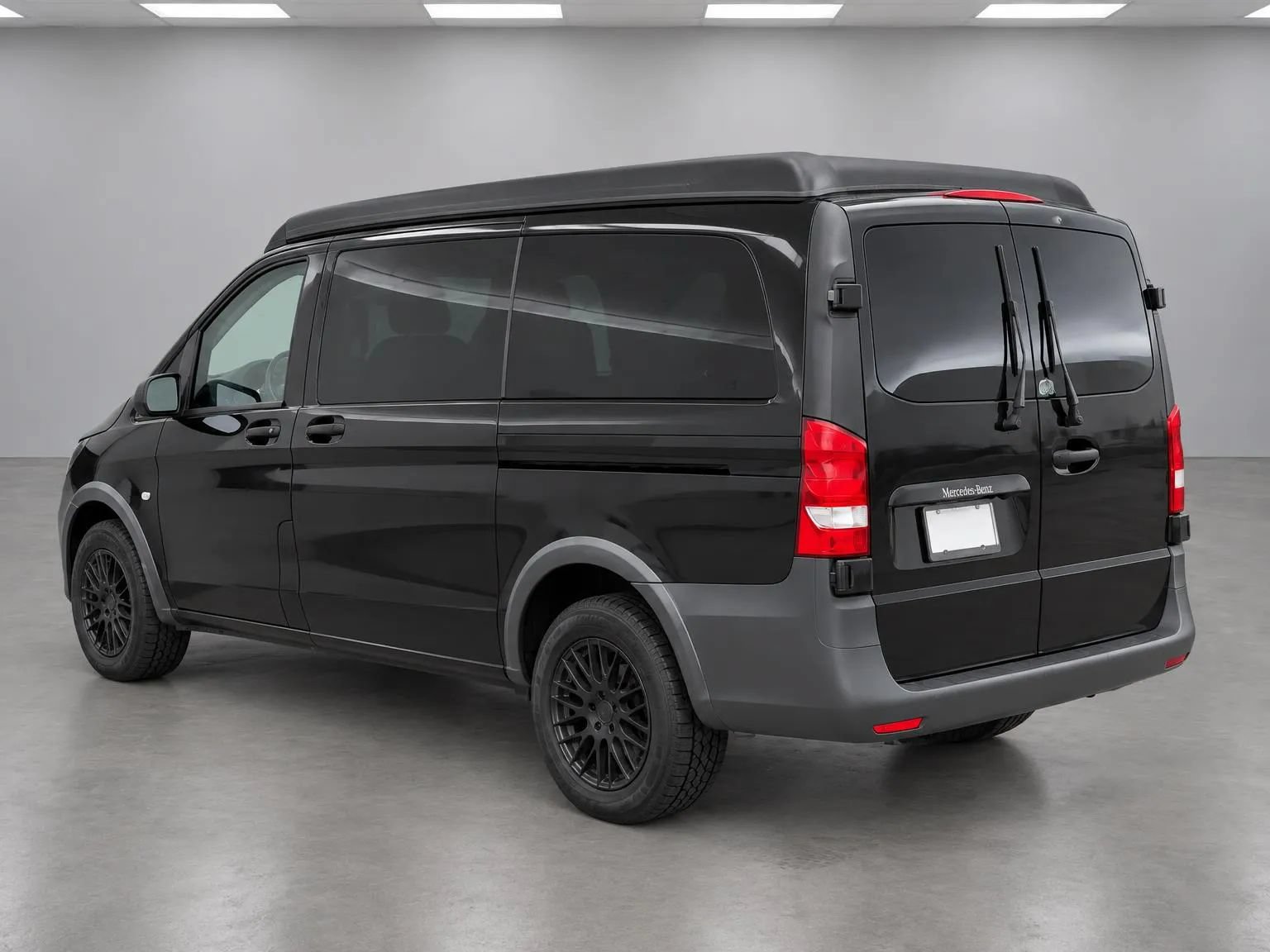 Used 2020 Mercedes-Benz Metris Passenger image 26