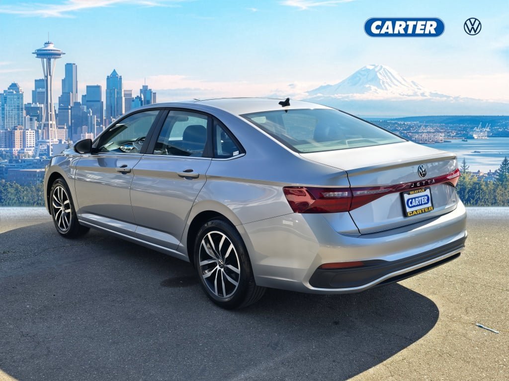Used 2025 Volkswagen Jetta SE FWD image 5