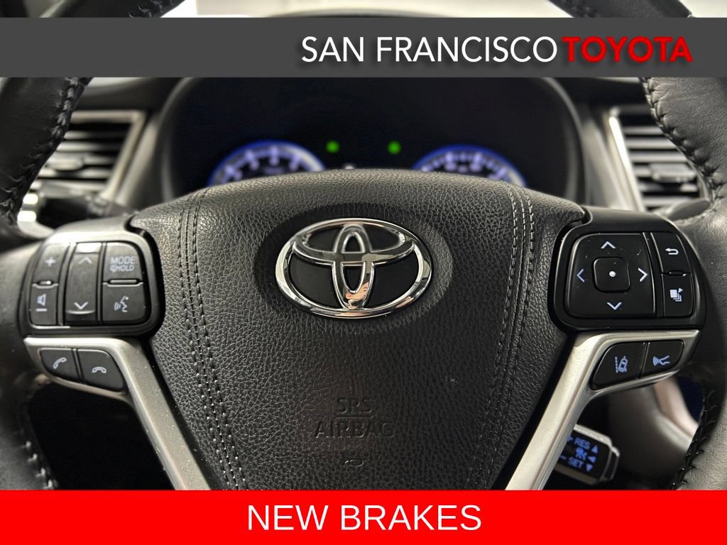 Used 2017 Toyota Highlander Limited AWD/4WD image 34