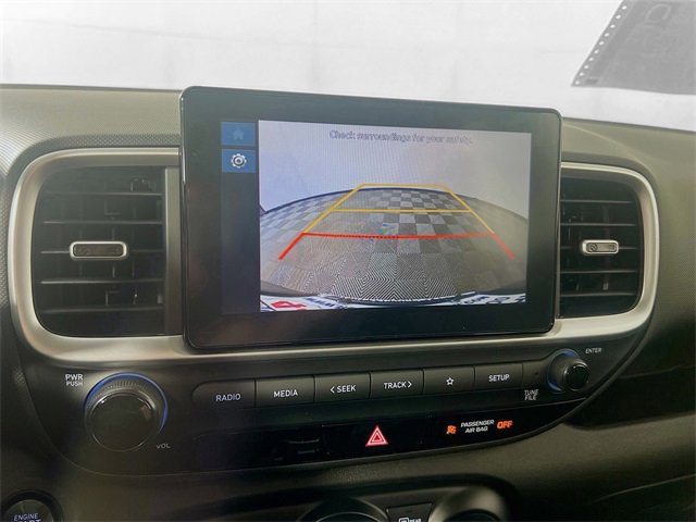New 2025 Hyundai Venue SEL image 13