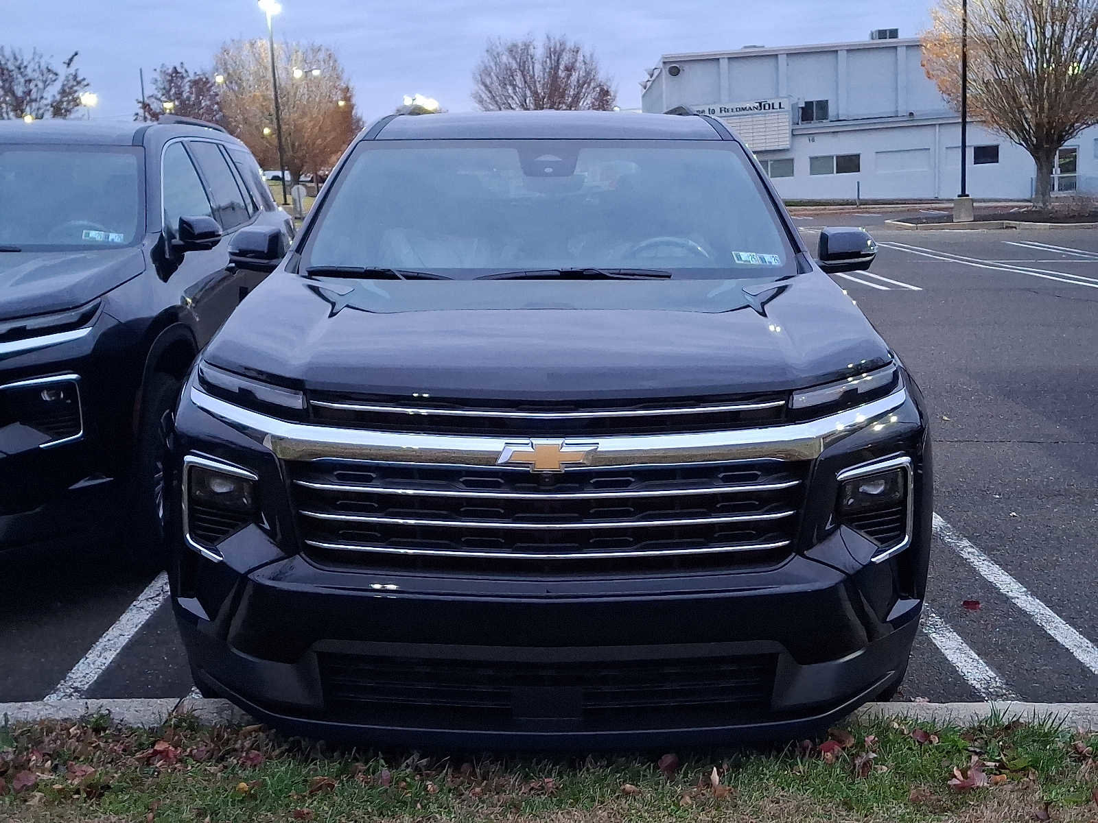 New 2026 Chevrolet Traverse LT w/ Driver Confidence Package FWD image 2