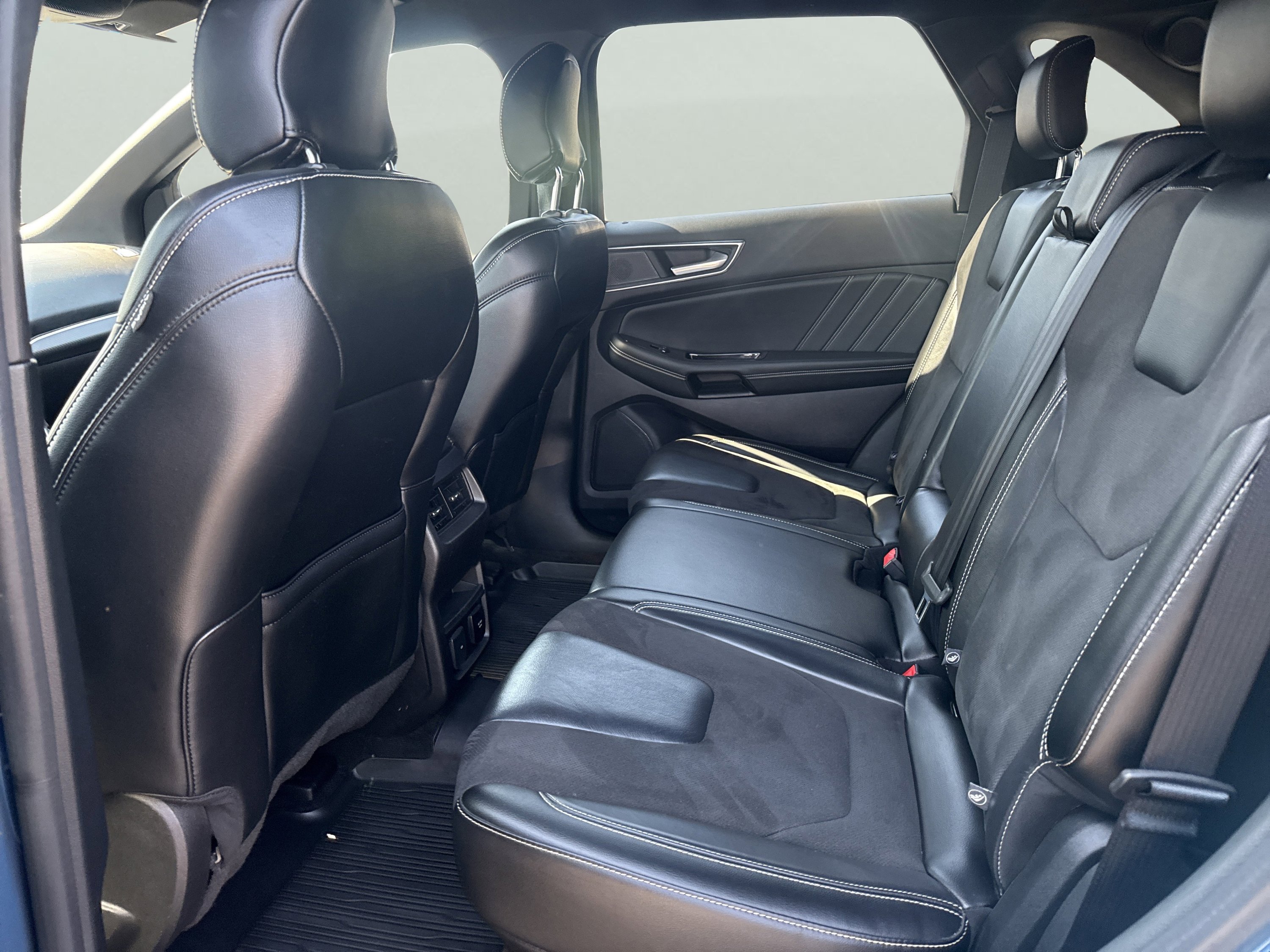 Used 2019 Ford Edge ST w/ Convenience Package AWD/4WD image 10