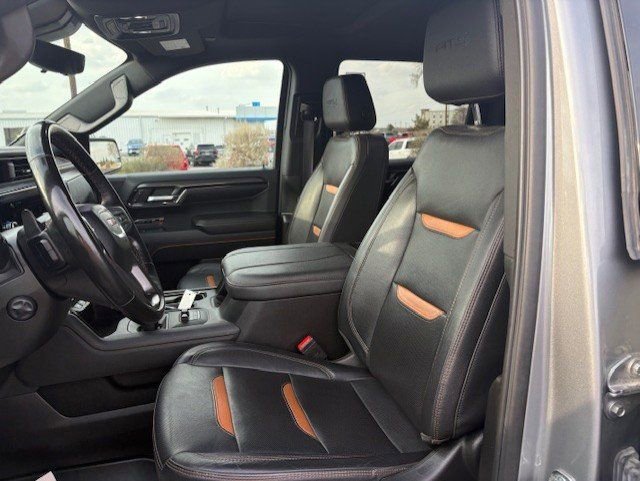 Used 2024 GMC Sierra 1500 AT4 w/ Technology Package image 8