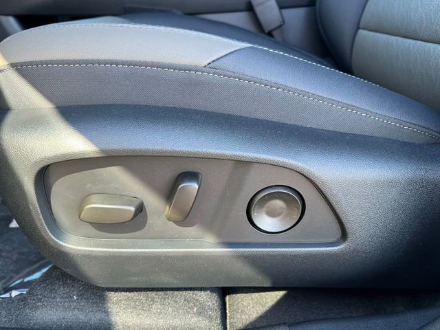 New 2026 Chevrolet Equinox LT image 8