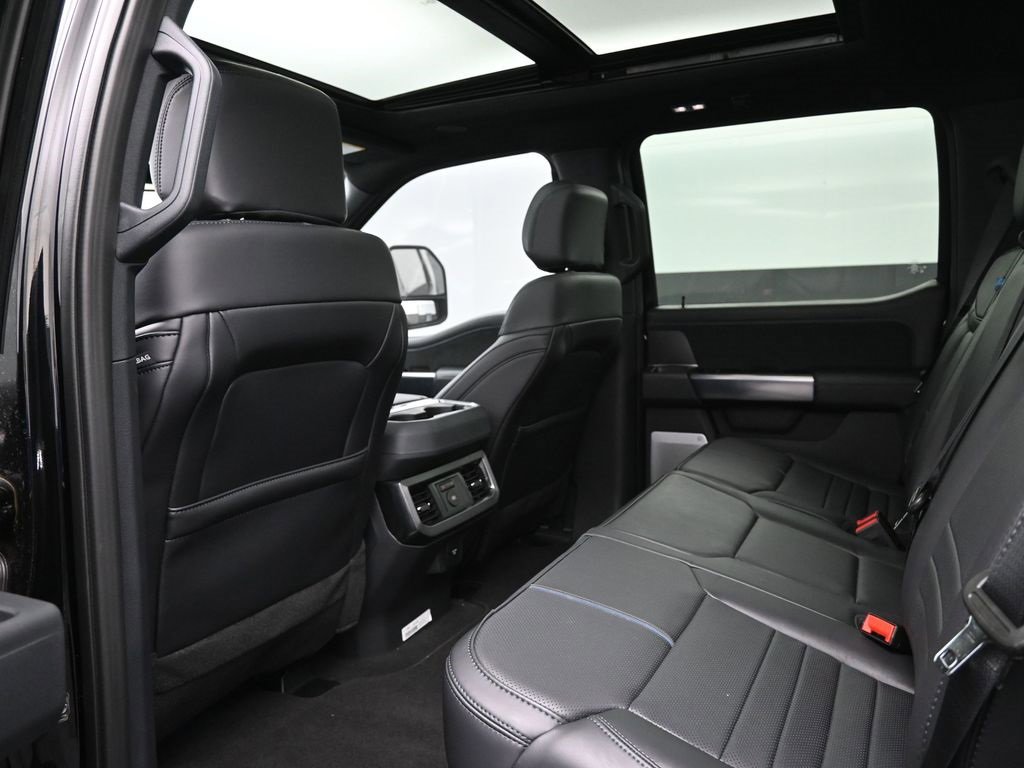 New 2026 Ford F250 Platinum w/ Tremor Off-Road Package image 2