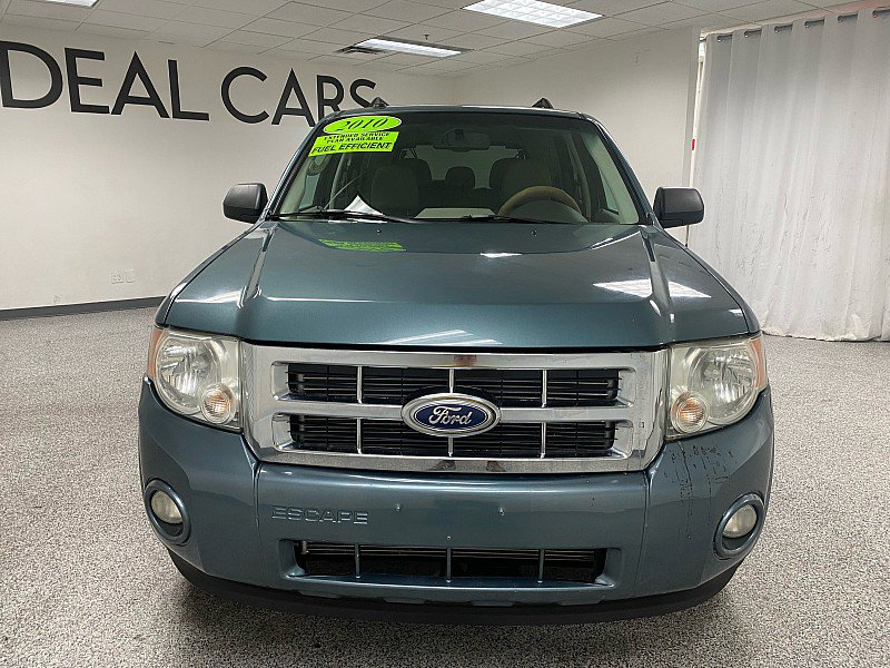 Used 2010 Ford Escape XLT image 2