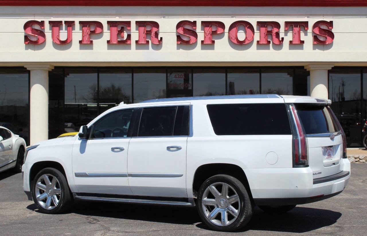 Used 2018 Cadillac Escalade ESV Luxury AWD/4WD image 5
