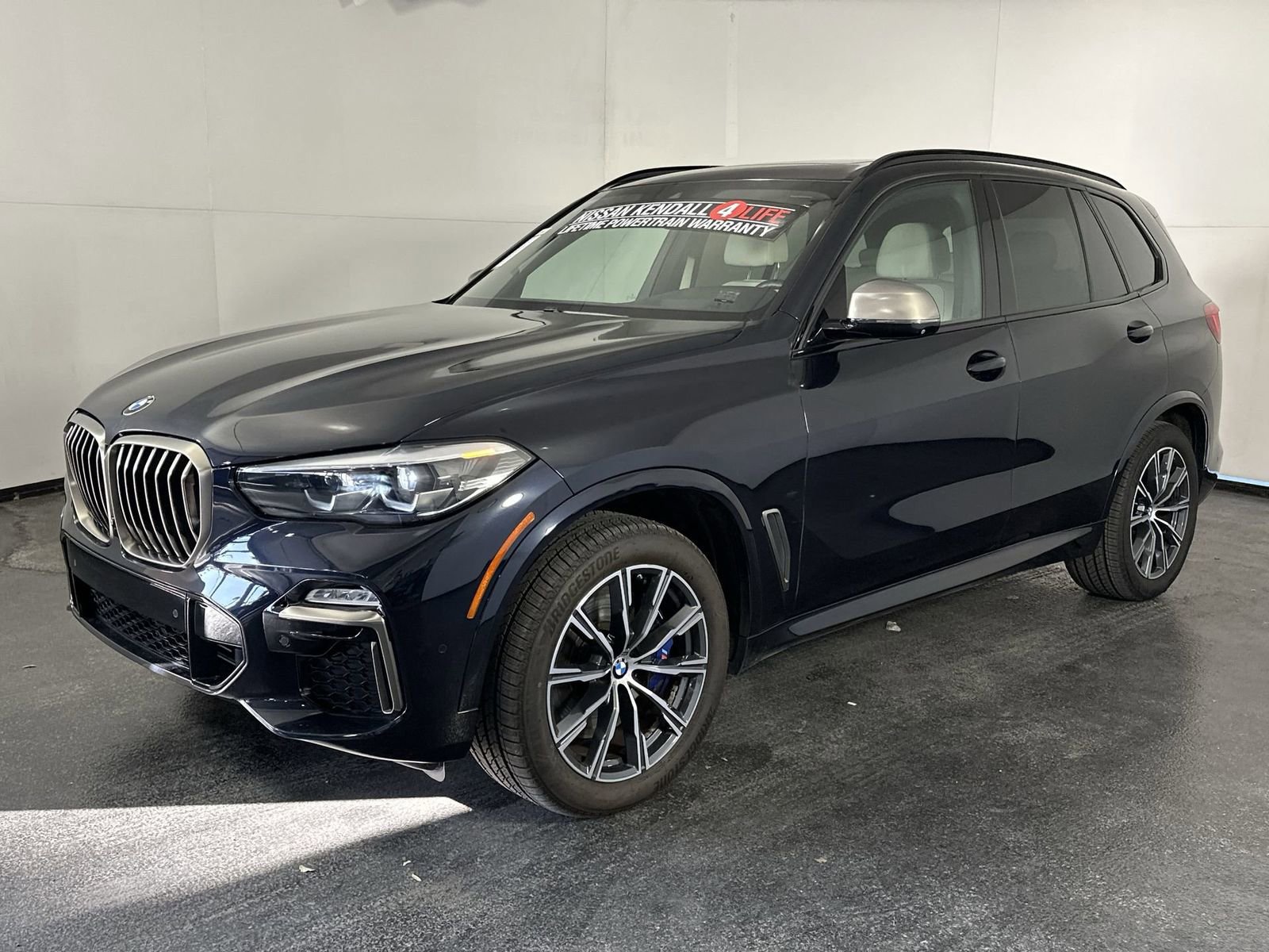 Used 2020 BMW X5 M50i w/ Premium Package AWD/4WD image 4