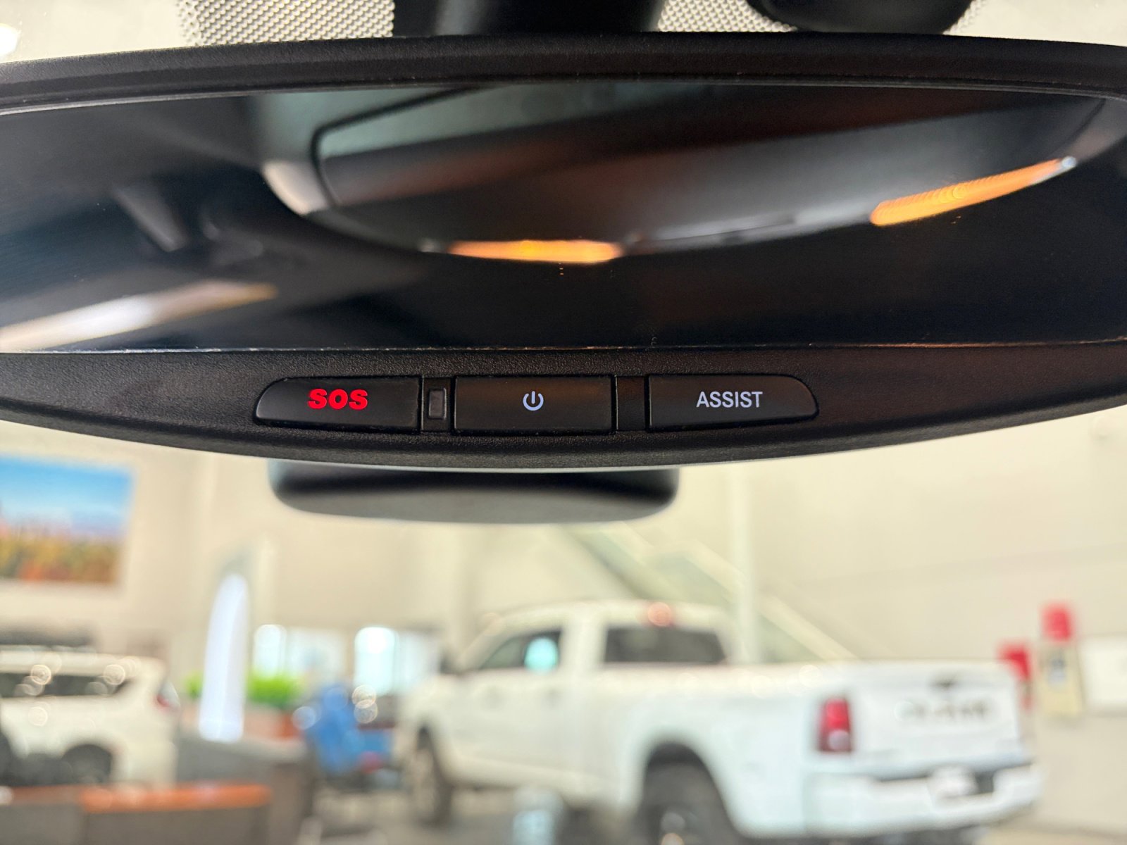 Used 2022 Jeep Grand Cherokee Limited image 19