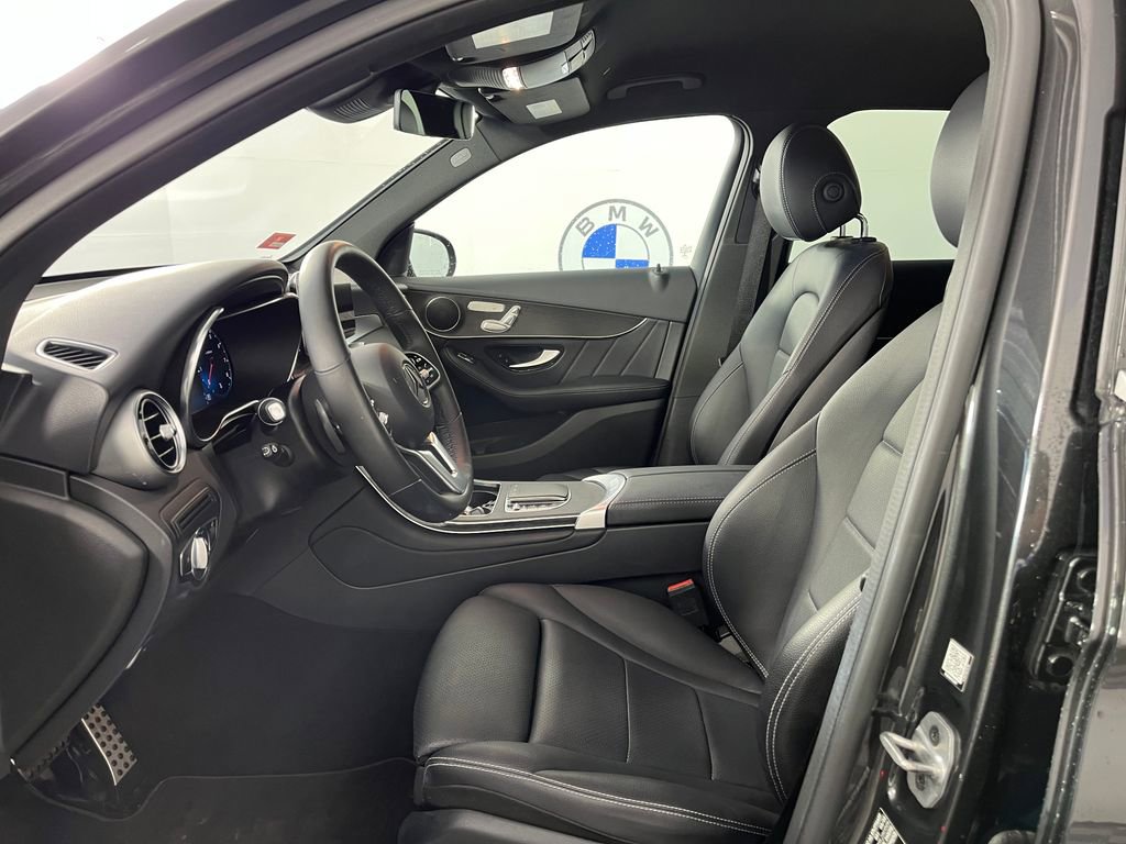 Used 2019 Jaguar XE Premium AWD/4WD image 29