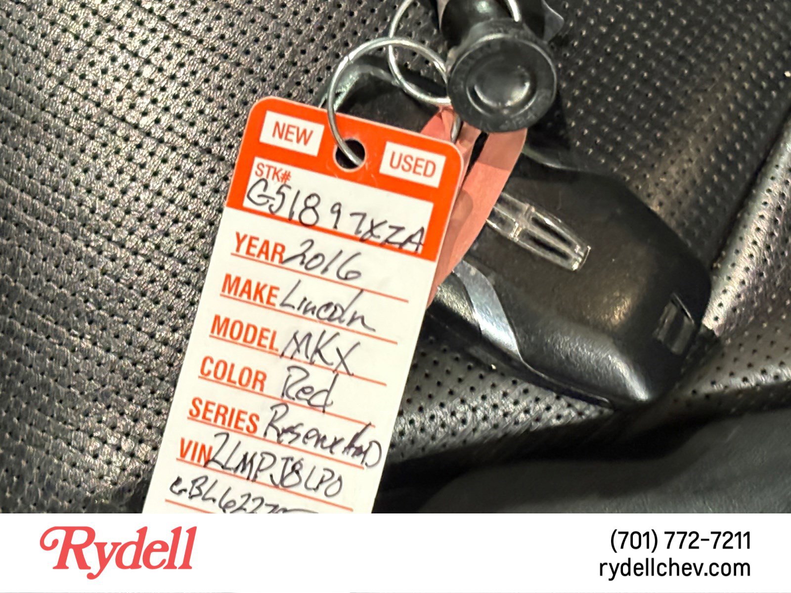 Used 2016 Lincoln MKX Reserve w/ Luxury Package AWD/4WD image 6