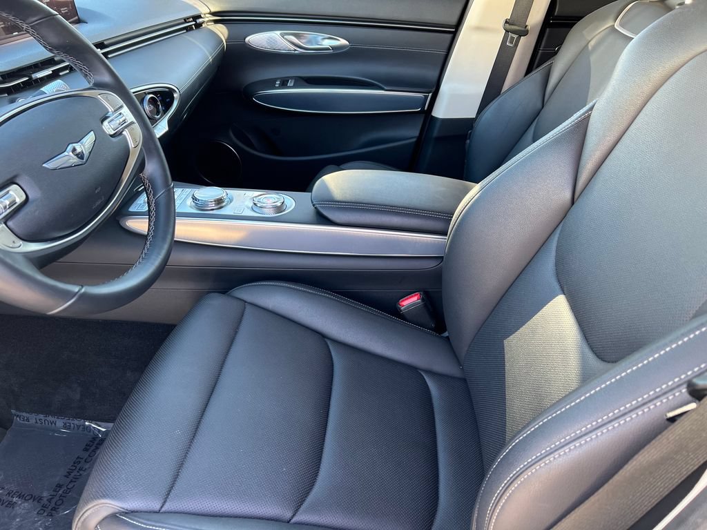 Used 2023 Genesis GV70 2.5T w/ Select Package AWD/4WD image 10