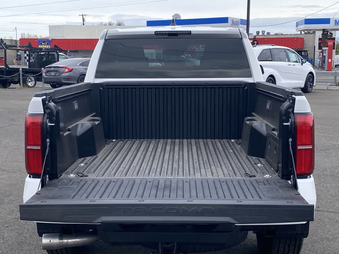 New 2026 Toyota Tacoma TRD Off-Road AWD/4WD image 22
