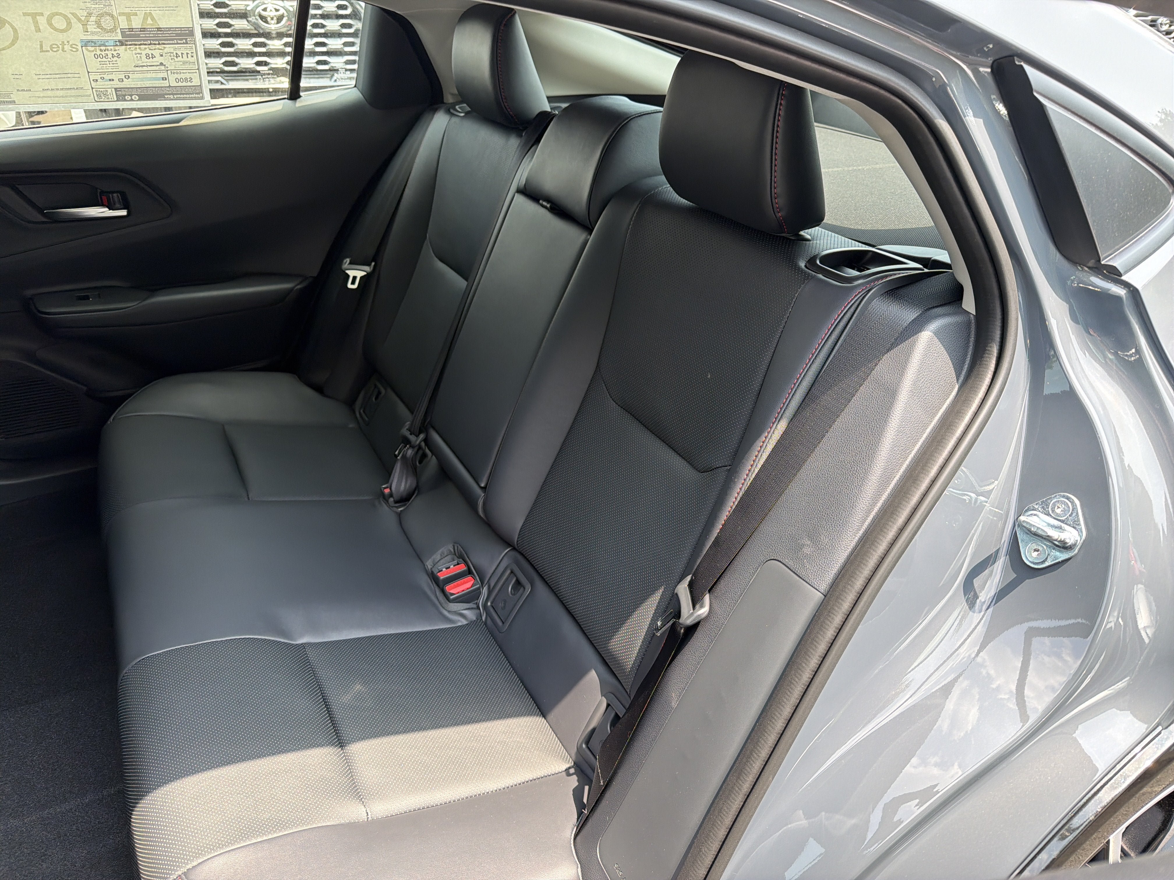 New 2026 Toyota Prius Plug-In Hybrid FWD image 12