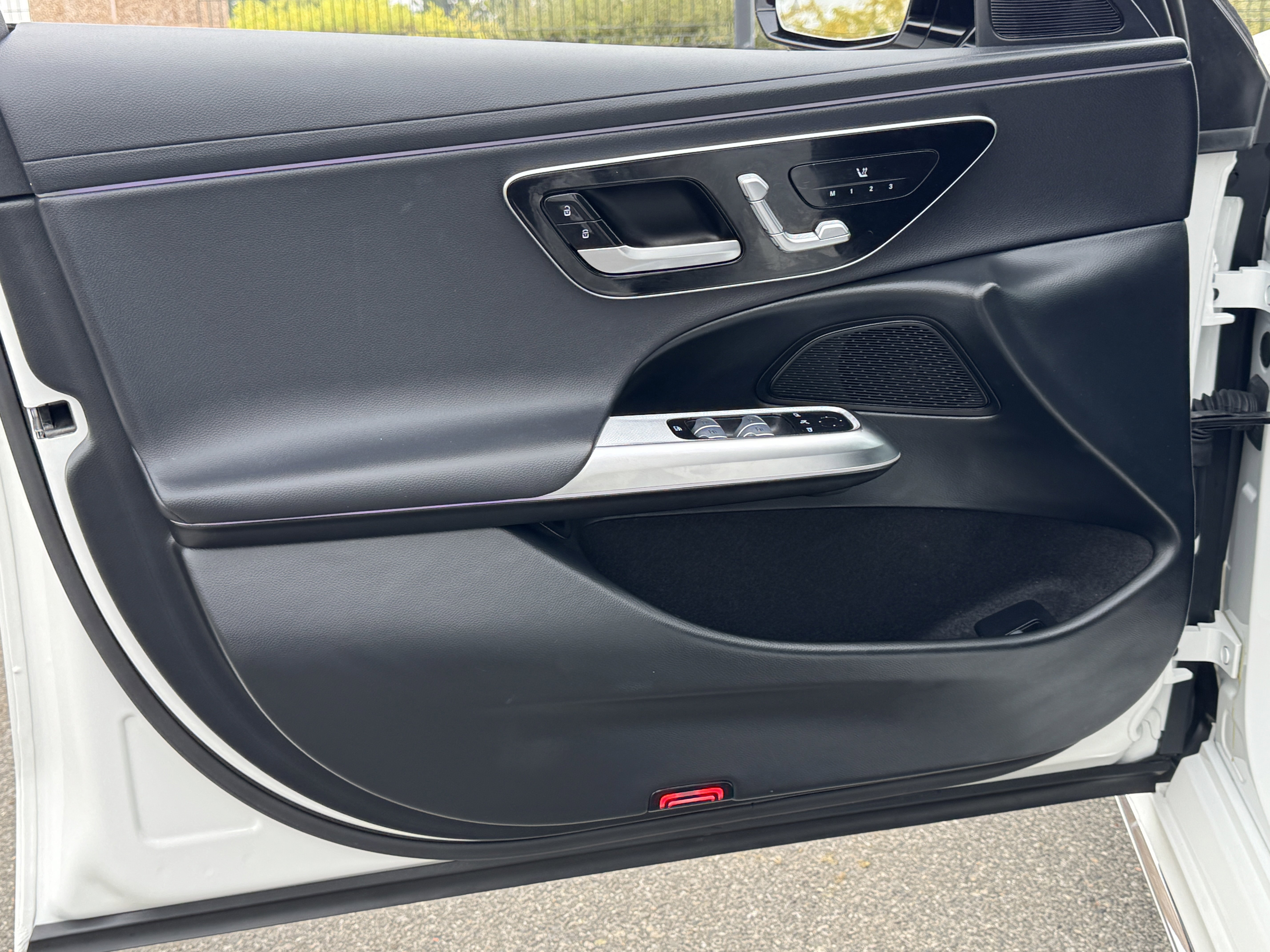 Used 2024 Mercedes-Benz E 350 4MATIC Sedan image 18