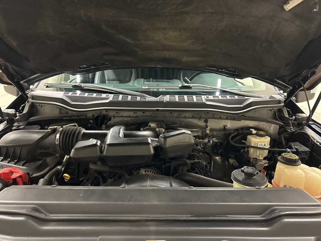 Used 2017 Ford F250 Lariat w/ Chrome Package image 11