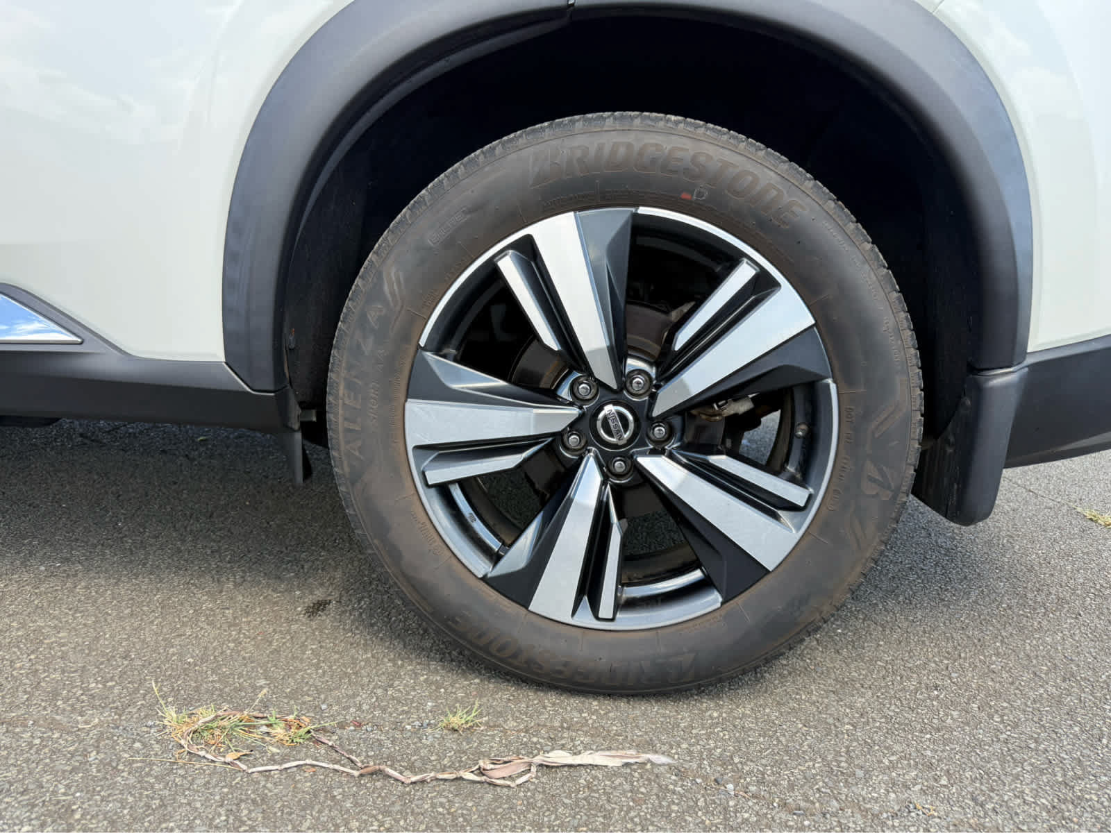 Used 2021 Nissan Rogue SL w/ Premium Package FWD image 5