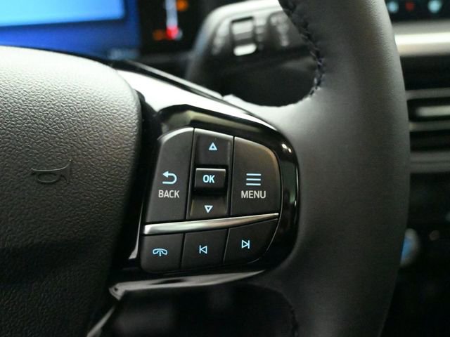 Used 2025 Ford Escape SE image 14