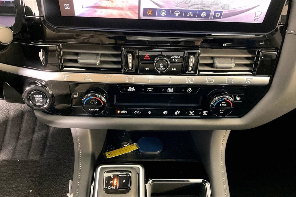New 2026 Nissan Pathfinder SL image 9