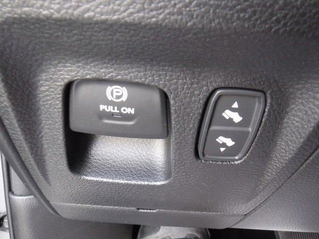 New 2026 RAM 1500 4x4 Crew Cab image 19