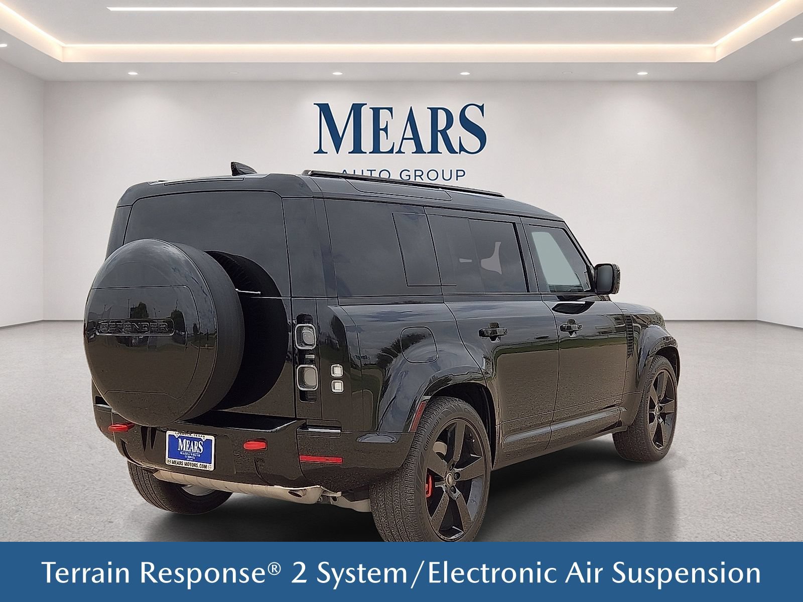 Used 2025 Land Rover Defender 110 X AWD/4WD image 6