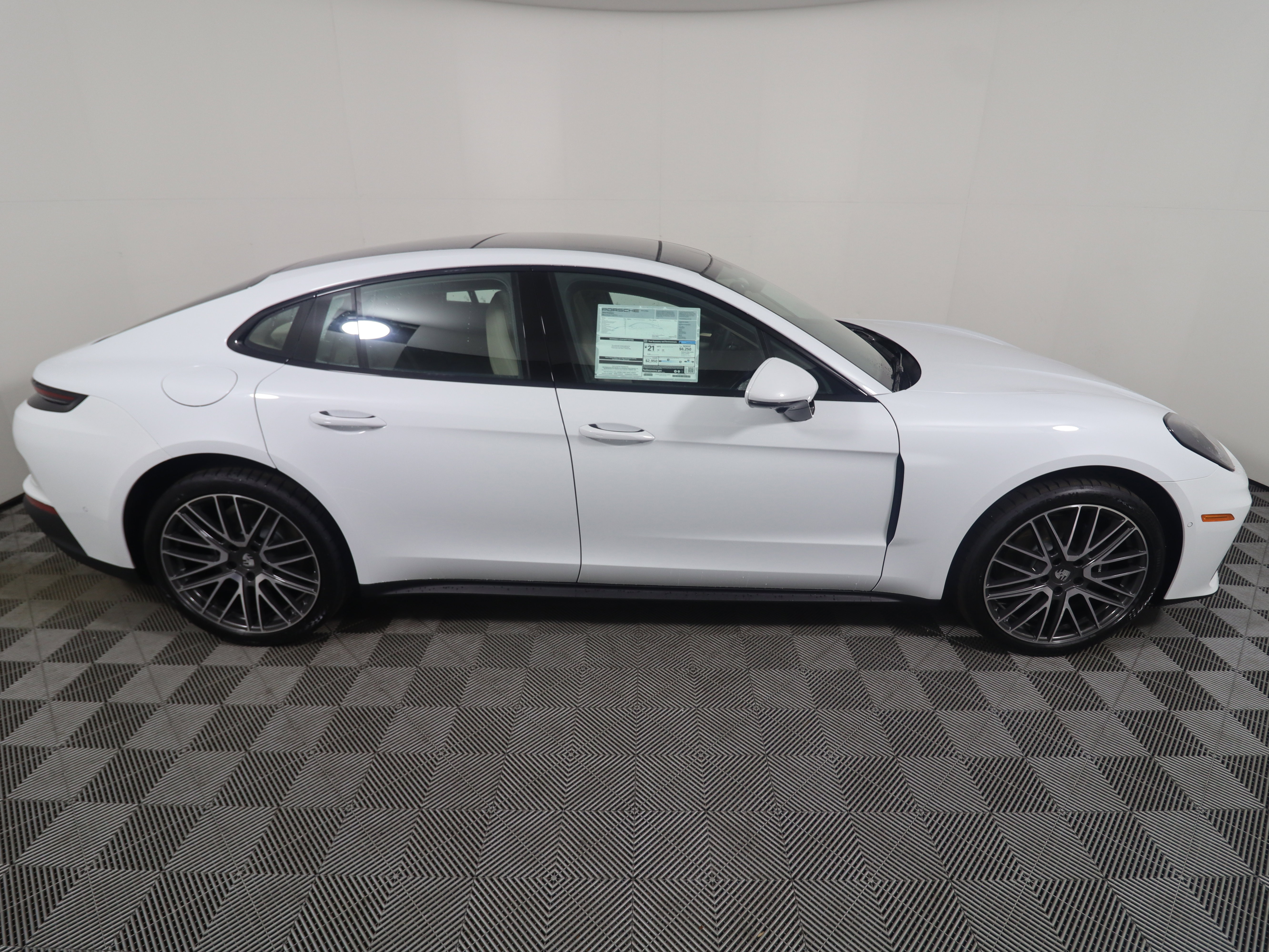 New 2026 Porsche Panamera image 8