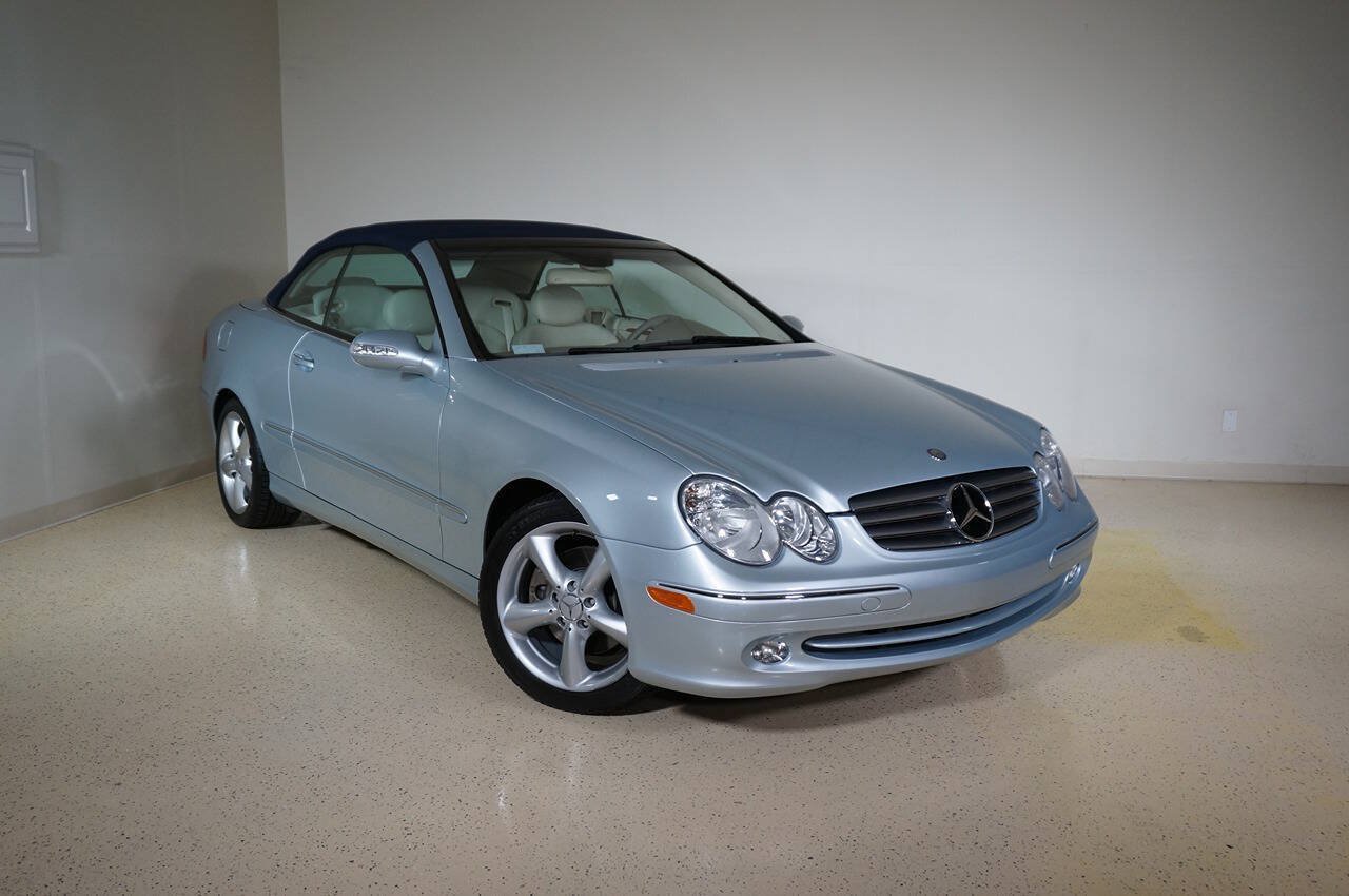 Used 2005 Mercedes-Benz CLK 320 Cabriolet image 27