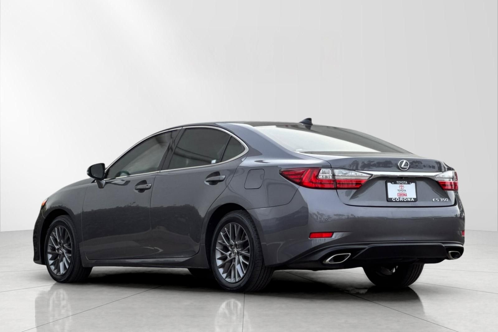 Used 2018 Lexus ES 350 w/ Navigation System Package image 5