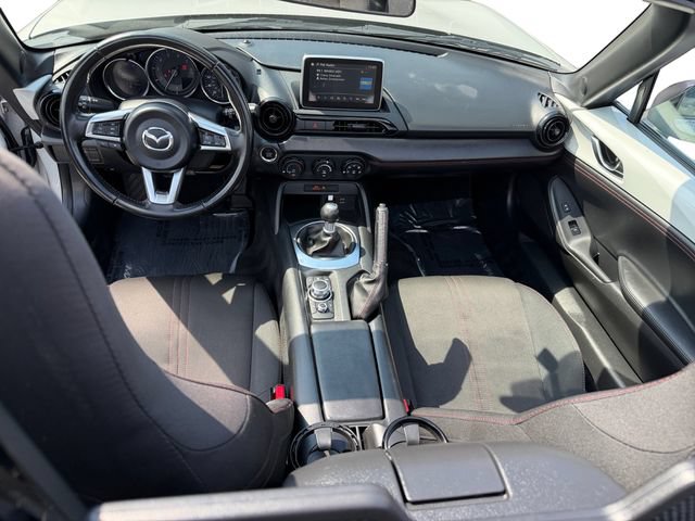 Used 2016 MAZDA MX-5 Miata Club RWD image 17