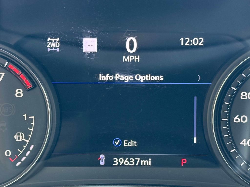 Used 2023 Cadillac XT6 Sport w/ Platinum Package image 5