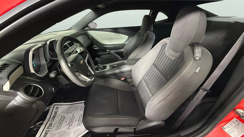 Used 2015 Chevrolet Camaro LS RWD image 21