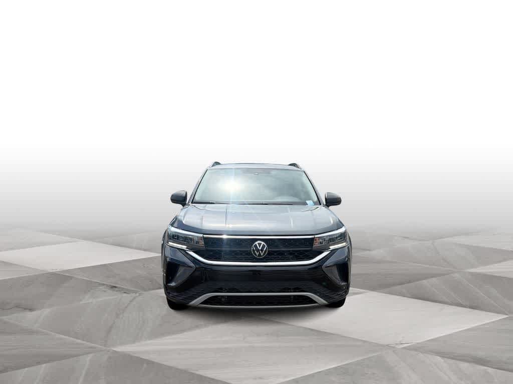 Used 2023 Volkswagen Taos S FWD image 3