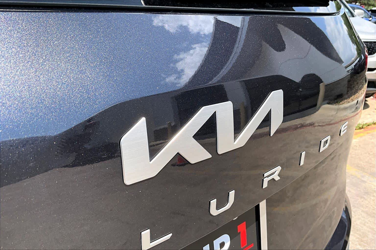 Used 2025 Kia Telluride S FWD image 30