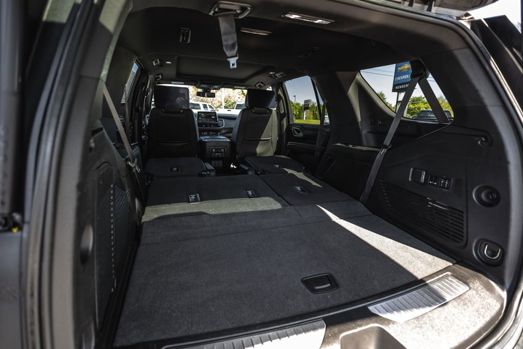 Used 2022 Chevrolet Tahoe RST w/ Sport Performance Package AWD/4WD image 40