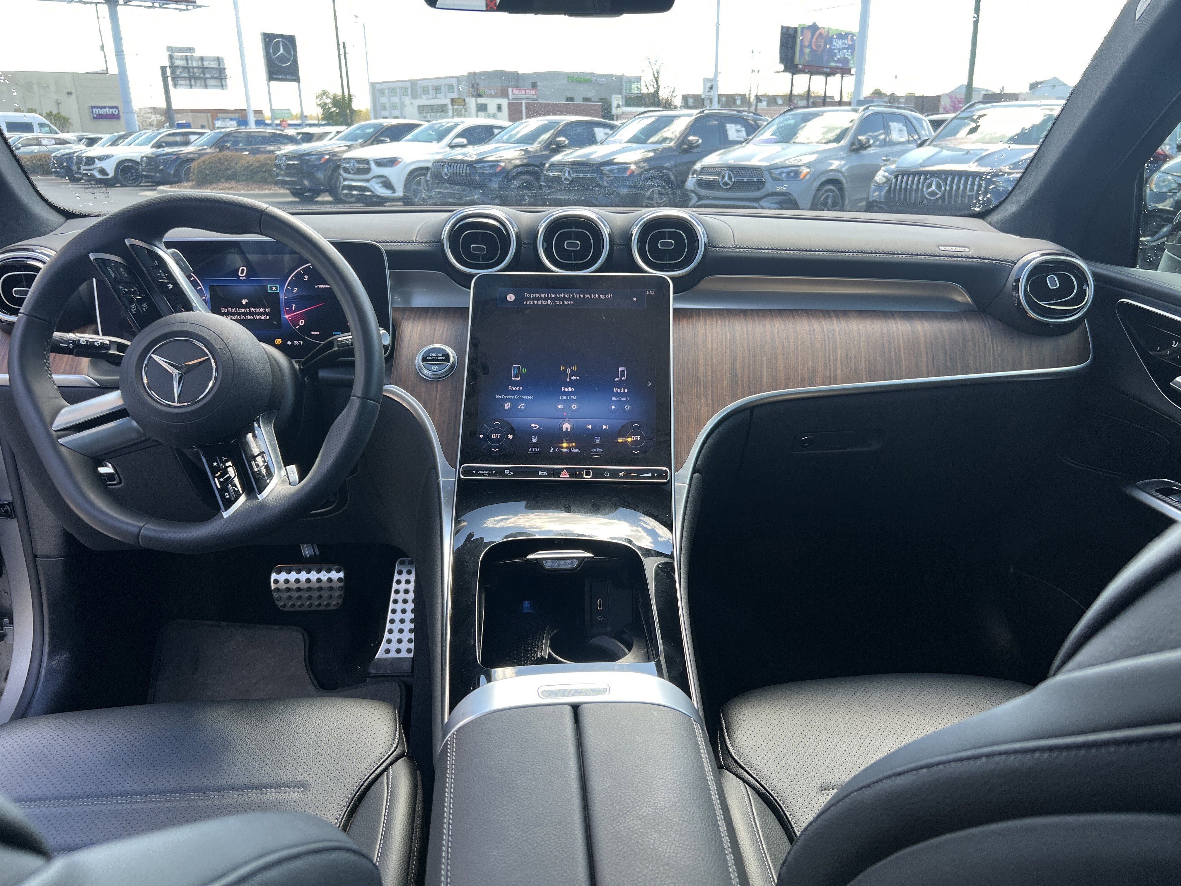 Used 2024 Mercedes-Benz GLC 300 4MATIC w/ AMG Line image 30