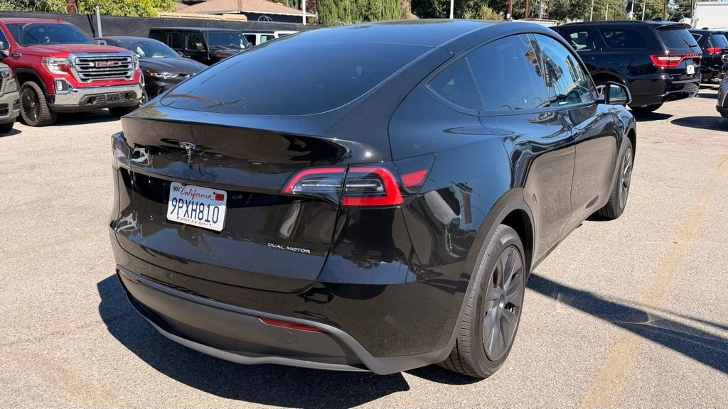 Used 2025 Tesla Model Y Long Range AWD/4WD image 4