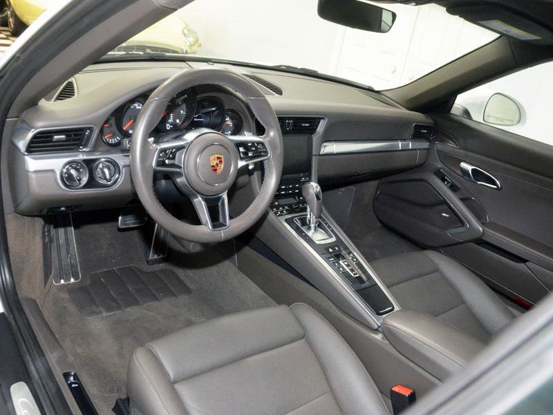 Used 2017 Porsche 911 Carrera image 19