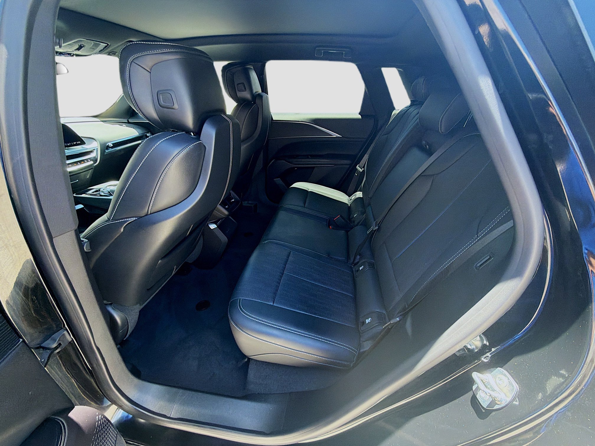 Used 2024 Cadillac Lyriq Luxury image 24