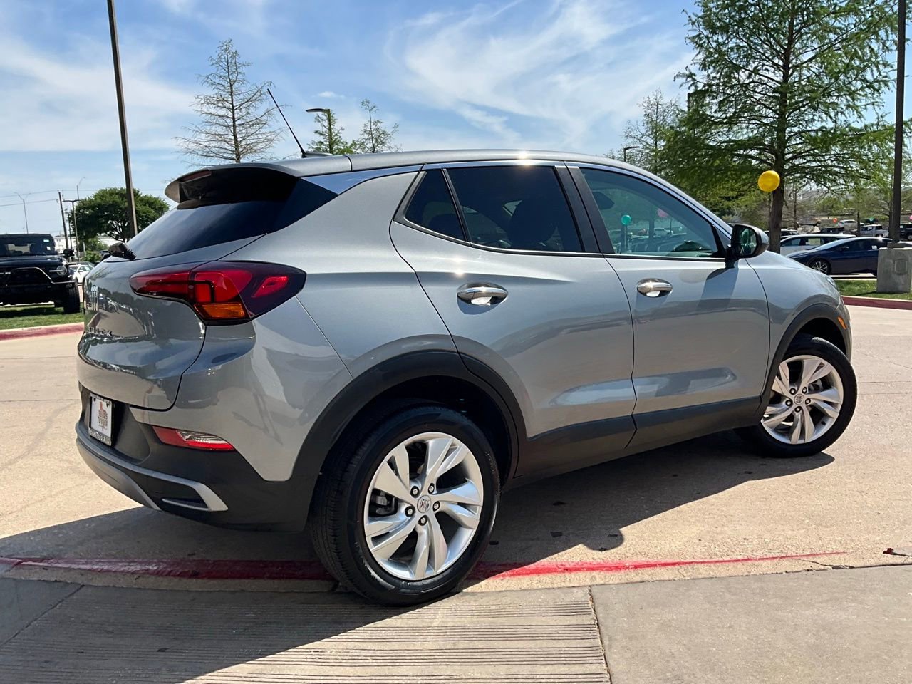 Used 2025 Buick Encore GX Preferred image 6