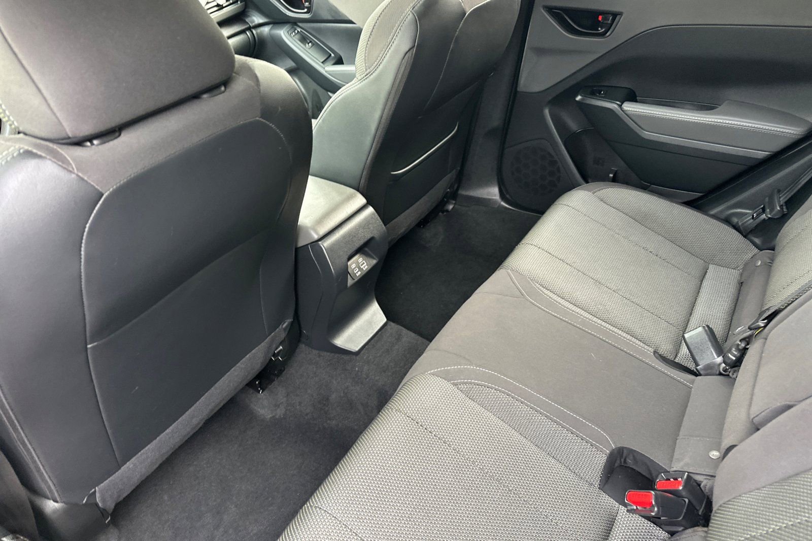 Used 2024 Subaru Crosstrek 2.0i Premium AWD/4WD image 14